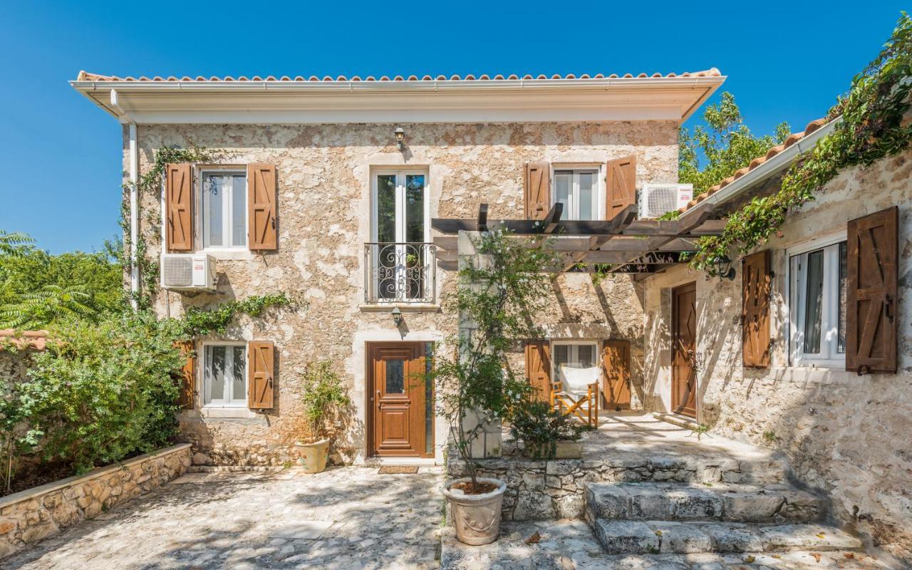 Villa Callisto- Elegant Restored Villa With Pool Yírion 외부 사진